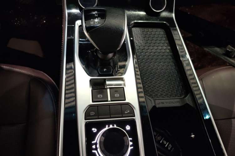 Used JETOUR X90 2022 Zilong 2.0T DCT Tiger威 Edition 7 Seats