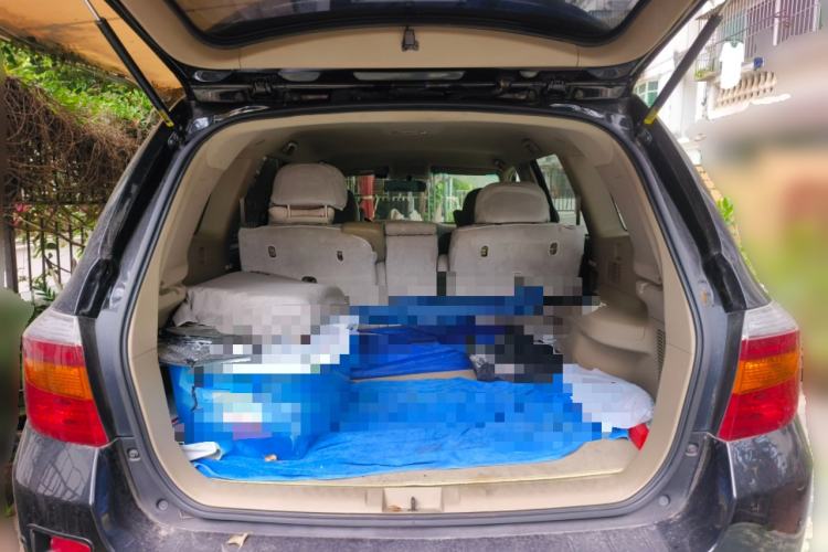 Used Toyota Highlander 2009 2.7L Two-Wheel Drive 5-Seater Sport Edition Trunk