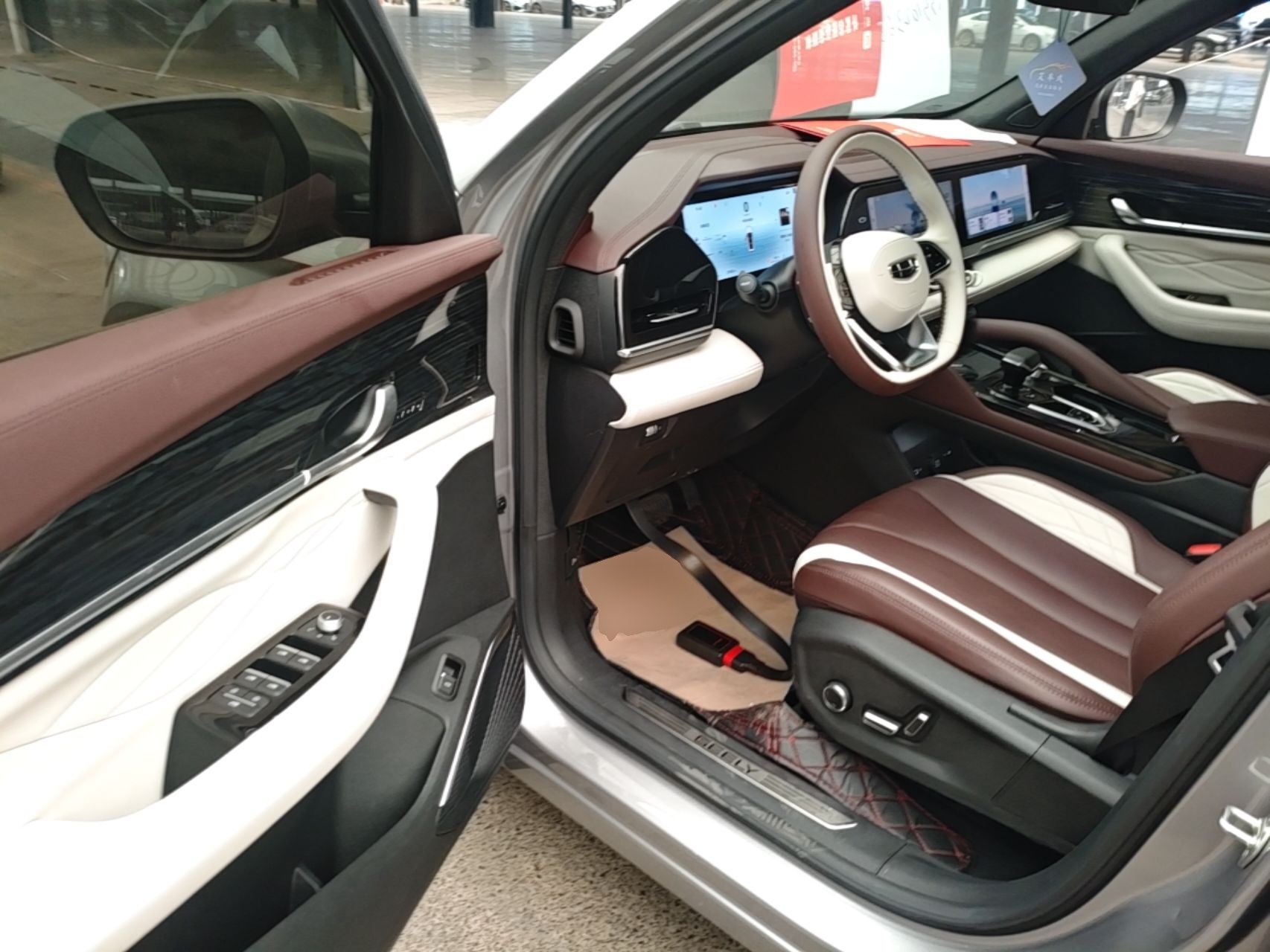 Geely Auto Monjaro L 2024 2.0TD High-Power Automatic Two-Wheel Drive Yunqi Version — снимка 18