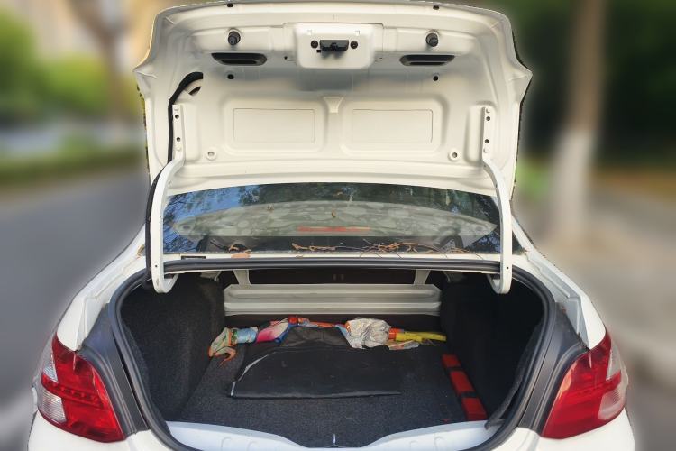 Used Peugeot 301 2014 1.6L Manual Comfort Edition