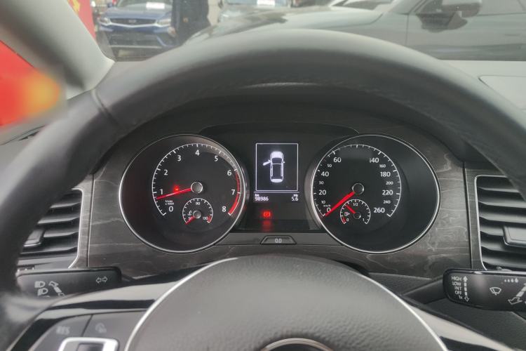 Used Volkswagen Golf Sportsvan 2016 230TSI Automatic Luxury Version