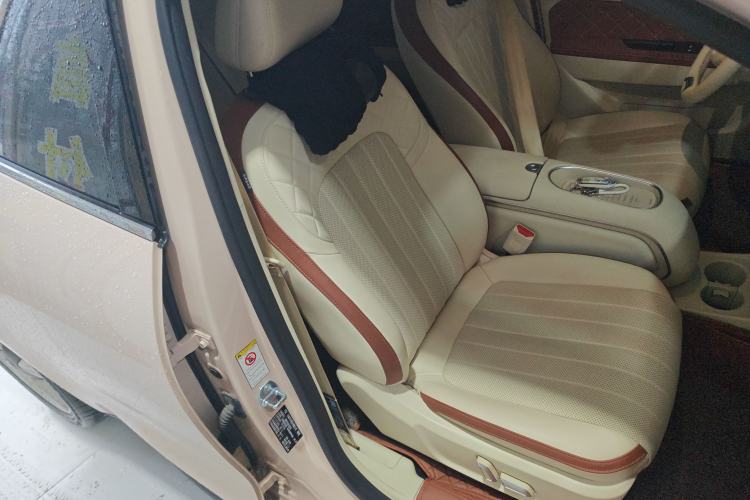 Used ORA Good Cat 2023 401 km Standard Range Premium Version Lithium Iron Phosphate
