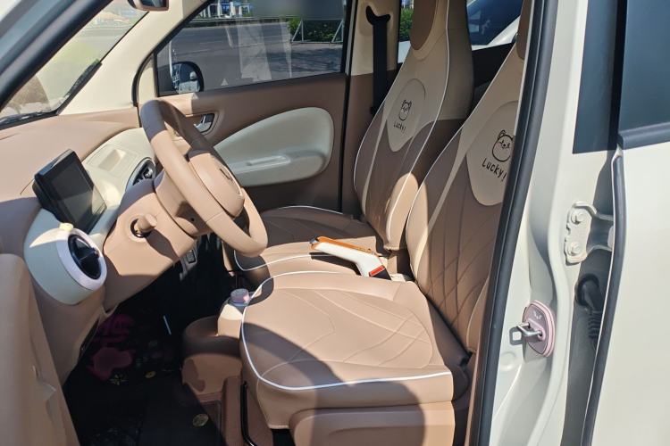 Used Wuling Hongguang MINIEV 2025 Four-Door Version Advanced Edition Left Front Seat