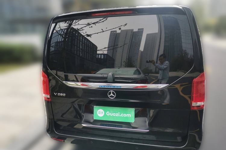 Used Mercedes-Benz V-Class 2018 V 260 Avantgarde Edition China VI Rear