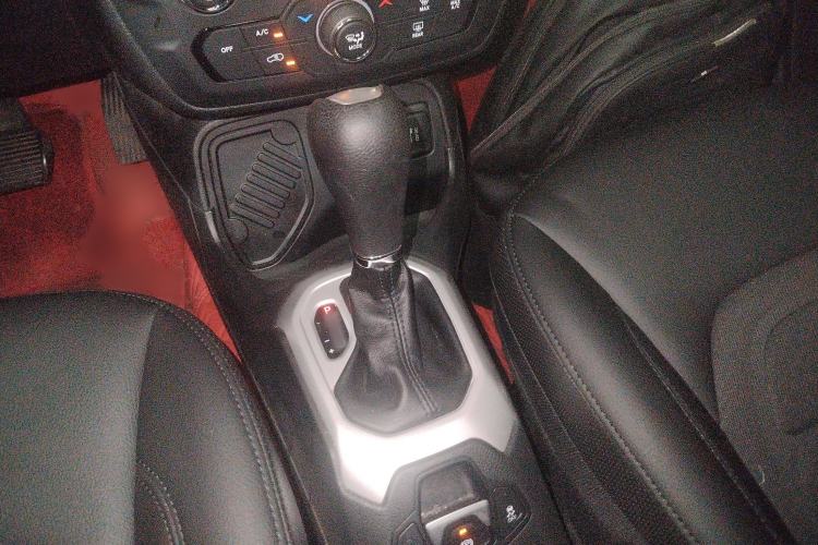 Used Jeep Renegade 2019 220T Automatic Leading Edition