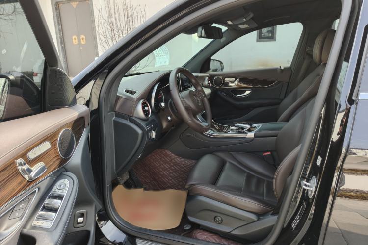 Used Mercedes-Benz GLC 2017 GLC 260 4MATIC Luxury Model