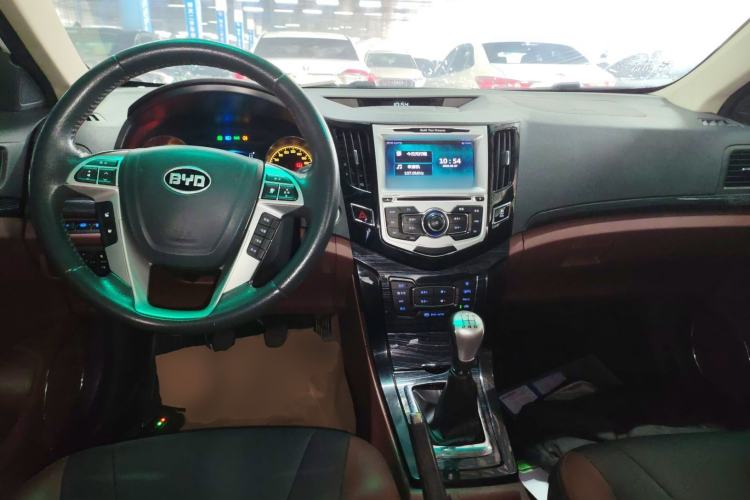 Used BYD Surui 2015 1.5L Manual Luxury Model
