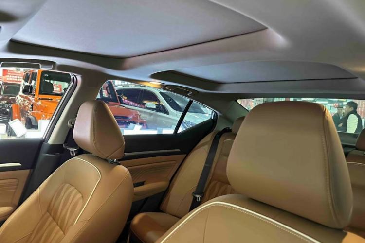 Used Nissan Teana 2022 2.0L XL-Upr Enjoyment Edition
