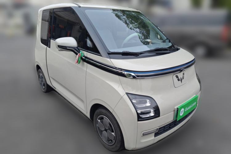 Used Wuling Air ev 2023 - Four Seats - Advanced Edition Front Right 45 Deg