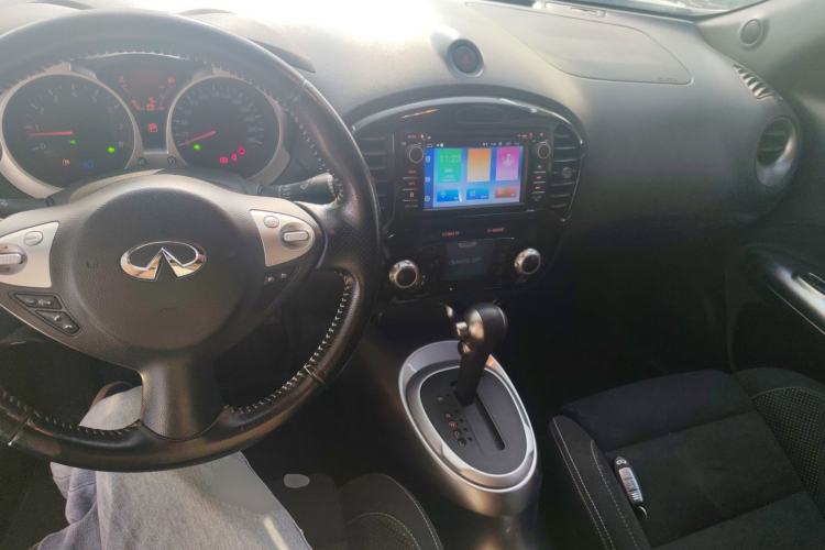 Used Infiniti ESQ 2014 1.6L Spontaneous Edition