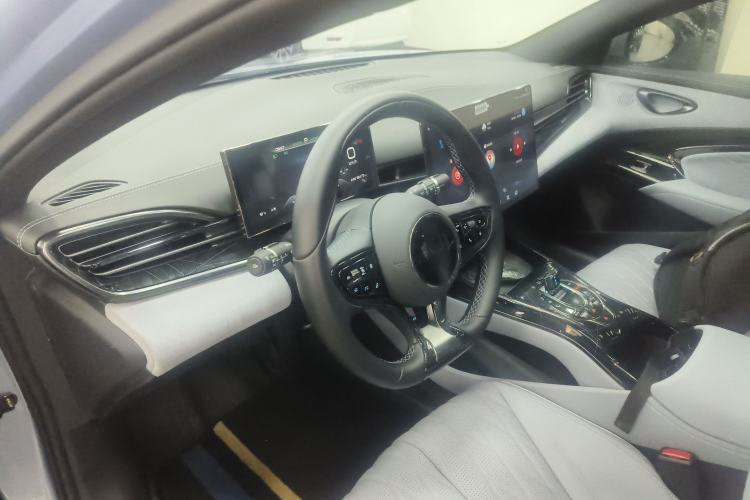 Used BYD Seal 2022 550 km Standard Range Rear-Wheel Drive Elite Version