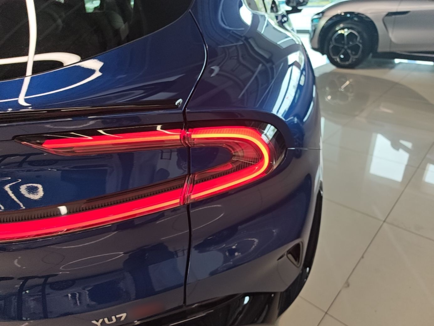 Xiaomi Auto YU7 2025 Ultra-Long Range High-Performance All-Wheel-Drive Max Edition — снимка 9