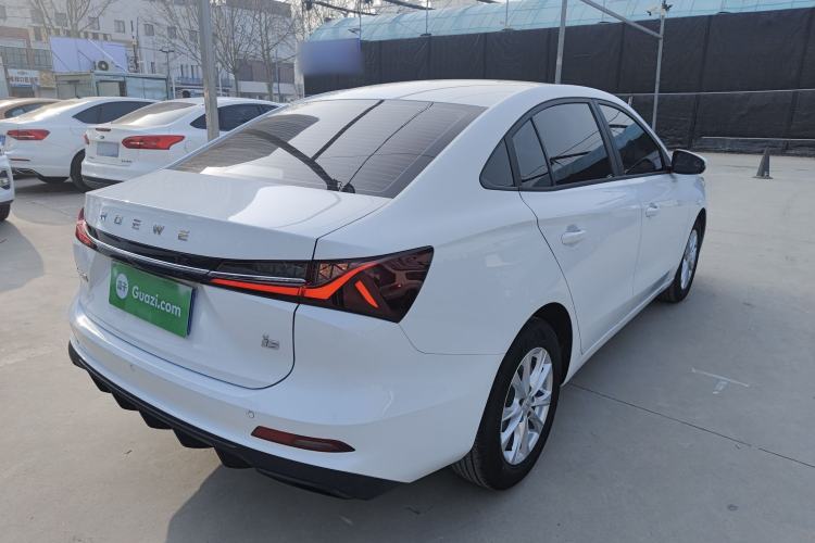 Used Roewe i5 2026 Model 1.5L Manual Comfort Version
