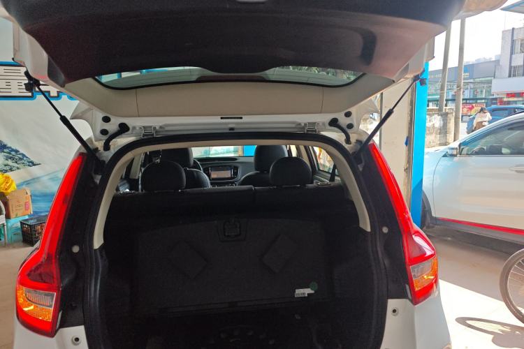 Used Geely Auto Vision X6 2016 1.8L Manual Luxury Model