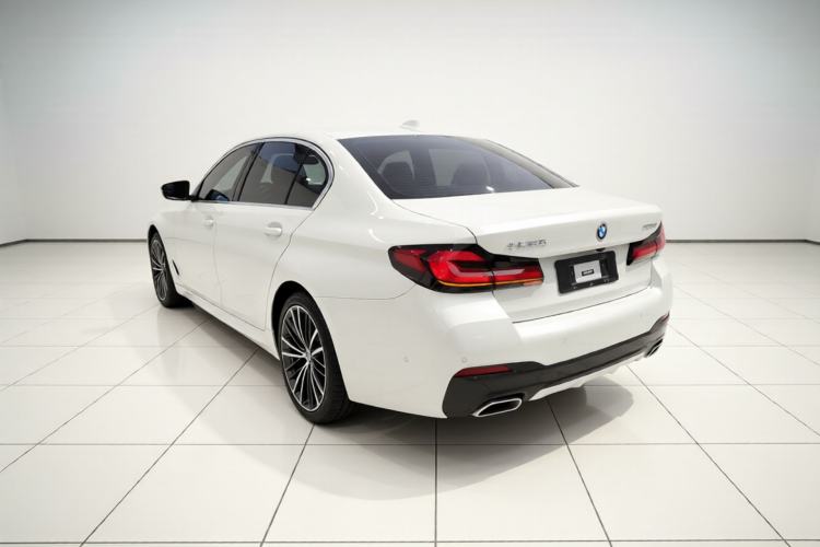 Used BMW 5 Series 2022 Second Facelift 530Li Leading Edition M Sport Package Exterior 2