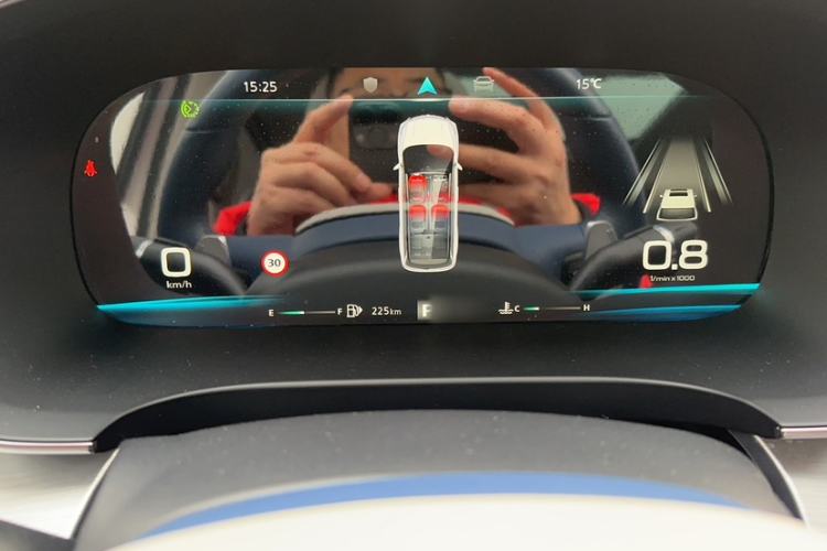 Used Roewe iMAX8 2021 400TGI Supreme Series Ultimate Edition
