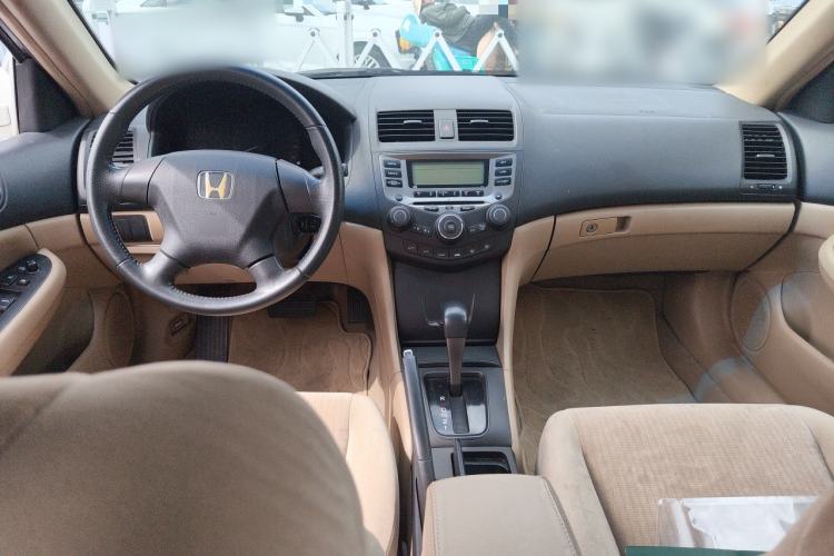 Used Honda Accord 2006 2.0L standard version
