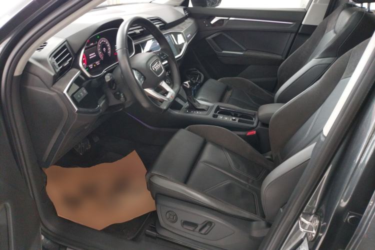 Used Audi Q3 2022 40 TFSI Fashion Dynamic Model
