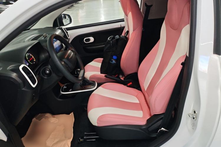 Used Roewe Clever 2022 311km QiQi BoBo Edition Left Front Seat