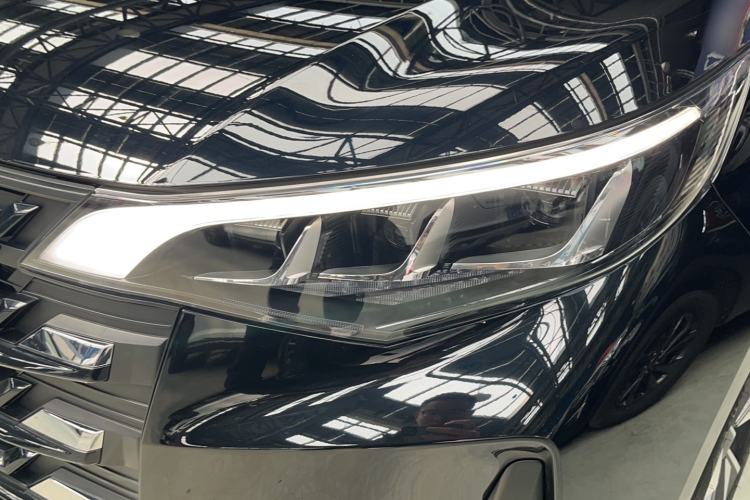 Used GAC Trumpchi M6 2023 PRO 270T DCT Luxury Edition
