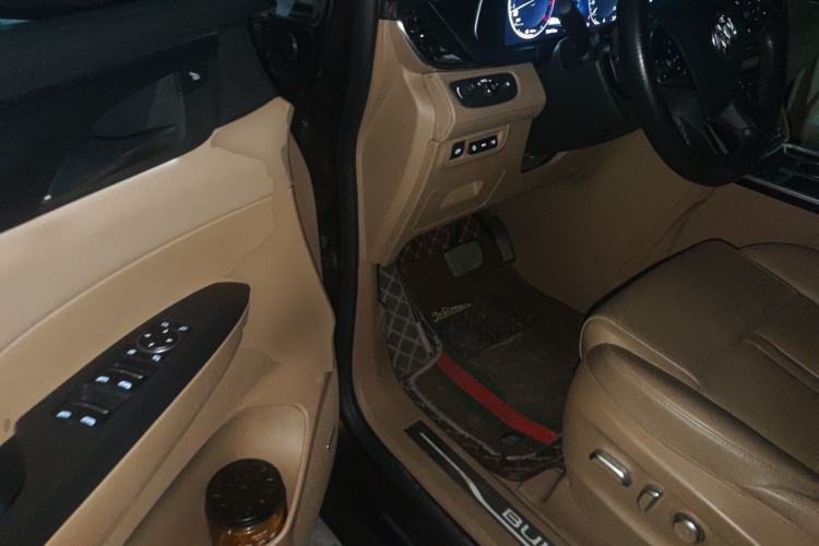 Used Buick GL8 2021 ES Land Cruiser 653T Smart Flagship Model
