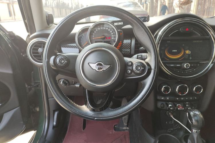 Used MINI MINI 2015 2.0T COOPER S Five-Door Edition