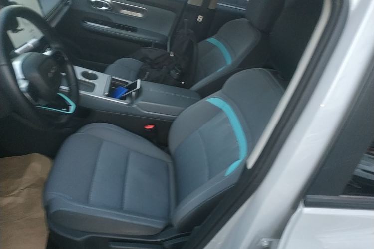 Used AION Y 2024 Younger