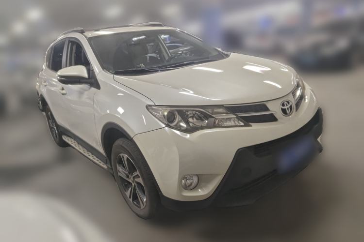 Used Toyota RAV4 2015 2.0L CVT Two-Wheel Drive Fashion Edition