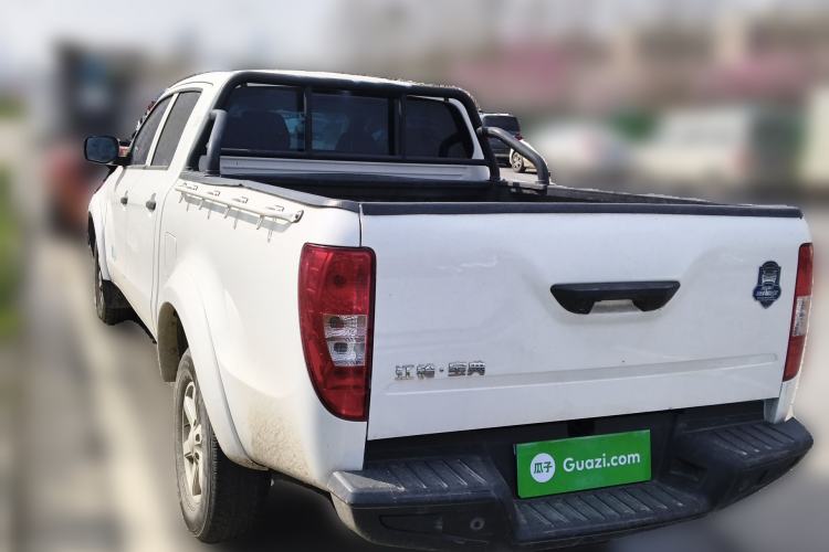 Used JMC Baodian 2023 2.5T Diesel Two-Wheel Drive Comfort Edition Flat-Base Cargo Bed Long Wheelbase JX4D25A6L