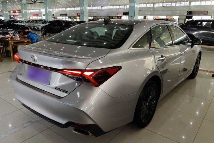 Used Toyota Avalon 2019 2.5L Touring Premium Version China VI Standard