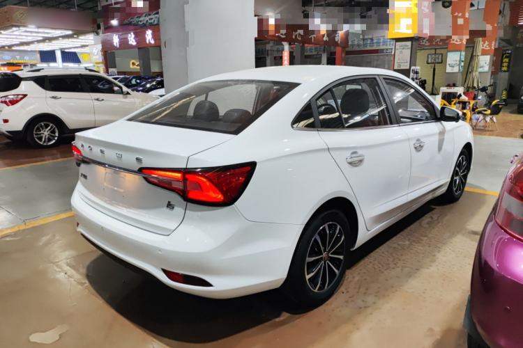 Used Roewe i5 2020 1.5L Automatic 4G Connect Luxury Flagship Edition