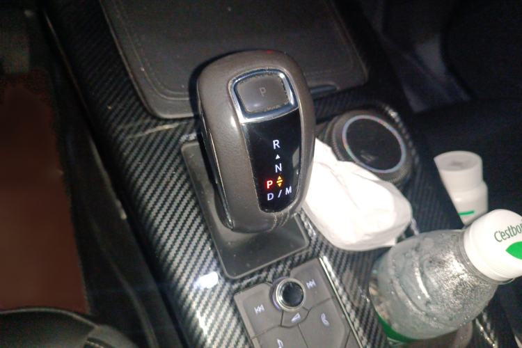 Used Cadillac XT4 2018 28T Two-Wheel-Drive Luxury Model
