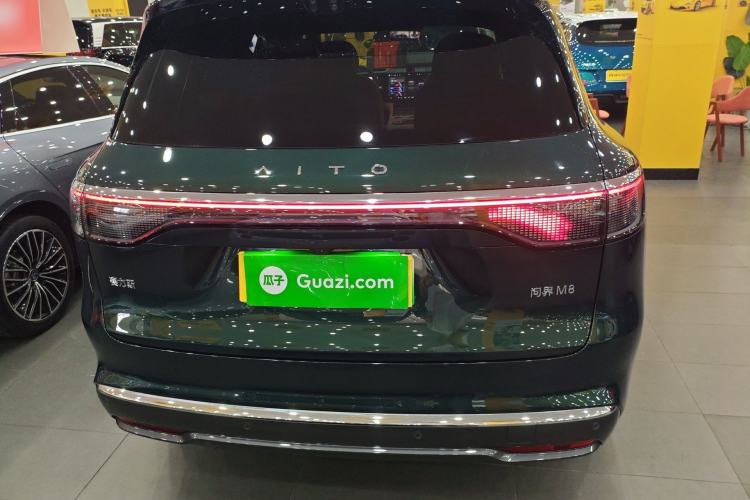 Used Hima AITO M8 2025 Extended-Range Ultra Version 53.4 kWh 6-Seater Edition
