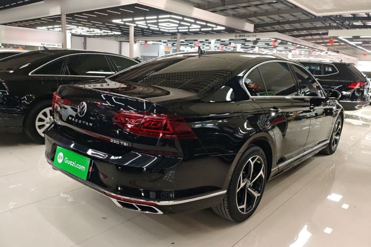 Used Volkswagen Magotan 2023 2 Million Units Commemorative Edition 330TSI DSG Luxury Version Rear Right 45 Deg