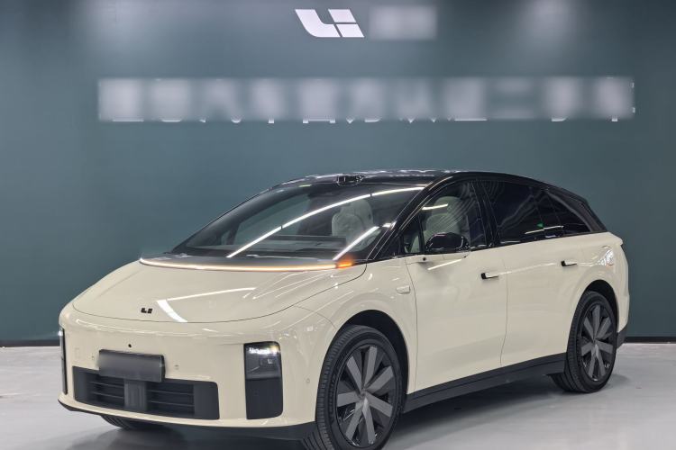 Used Li Auto i6 2025 Model Two-Wheel-Drive Standard Type