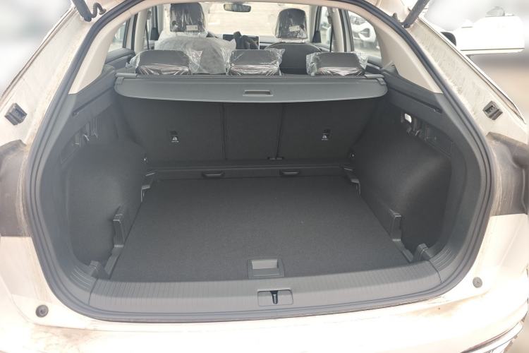 Used Volkswagen Tayron X 2024 330TSI Two-Wheel-Drive Prestige High-Energy Edition Trunk