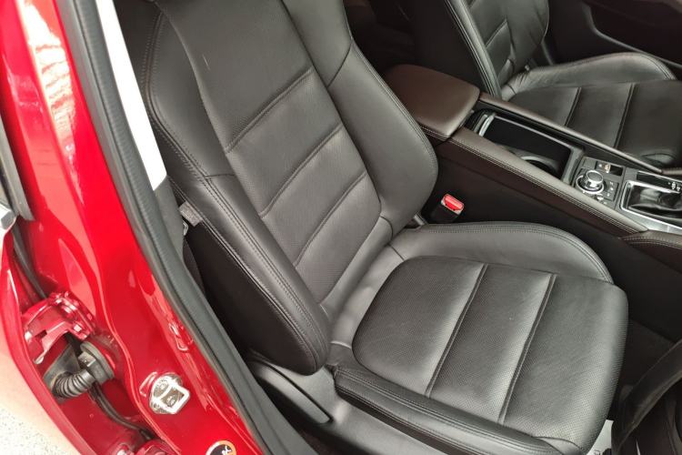 Used Mazda Atenza 2018 2.5L Blue Sky Sport Edition China VI compliant Right Front Seat