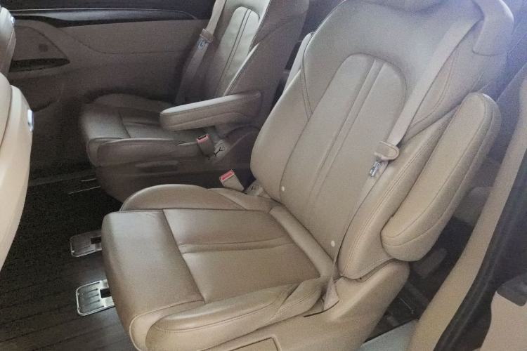 Used Buick GL8 2020 ES Land Cruiser 653T Luxury Edition Left Rear Seat