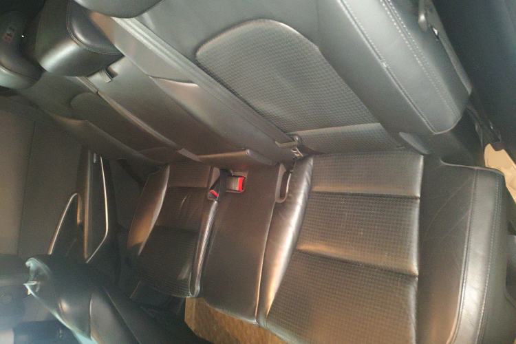 Used Hyundai Santa Fe Classic 2013 3.0L Four-Wheel Drive Luxury Edition 7 Seats Euro IV Left Rear Seat