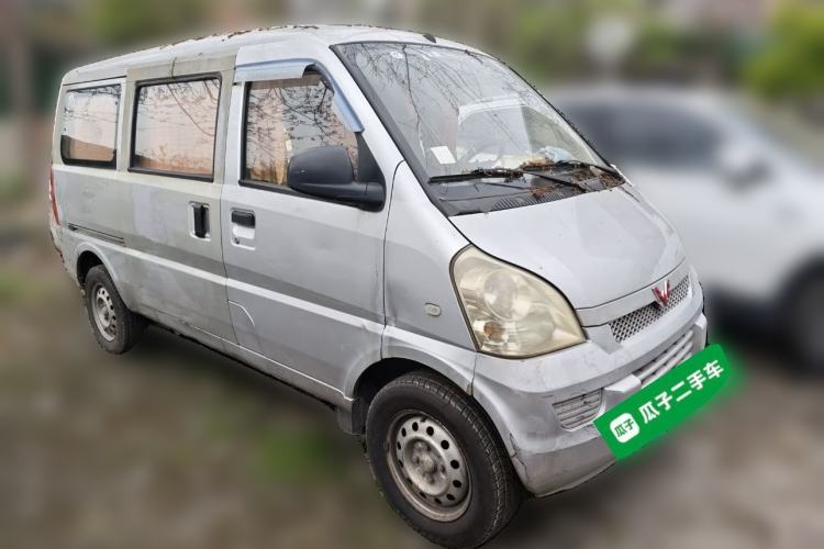 Used Wuling Rongguang 2011 1.2L Base Version
