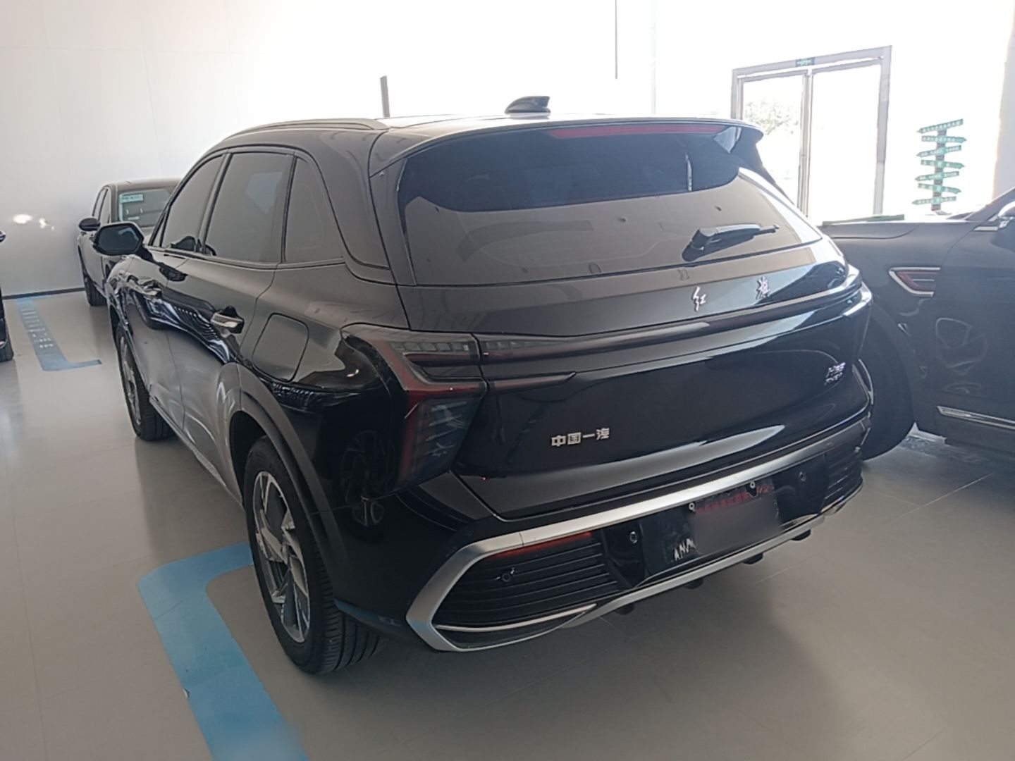 Hongqi HS3 PHEV 2024 PHEV 115km Jingwei Edition — снимка 4