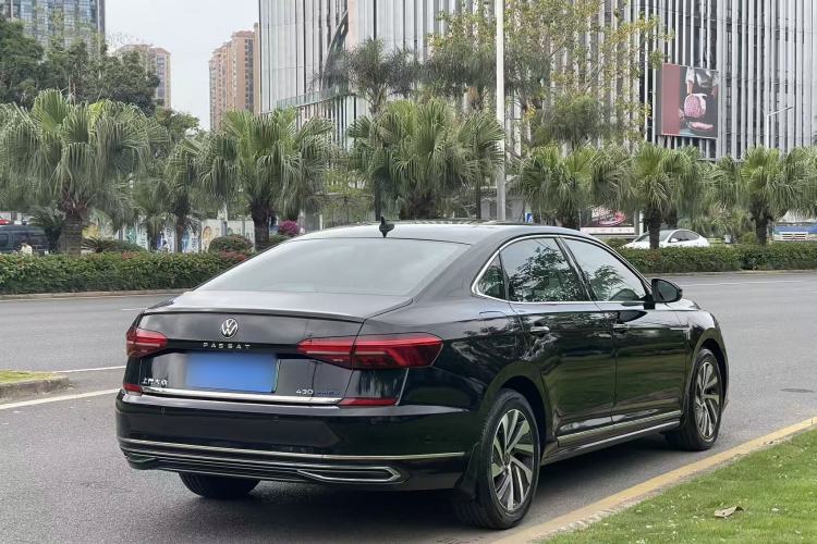 Used Volkswagen Passat New Energy 2020 430 PHEV Hybrid Luxury Edition China VI Standard Rear Right 45 Deg