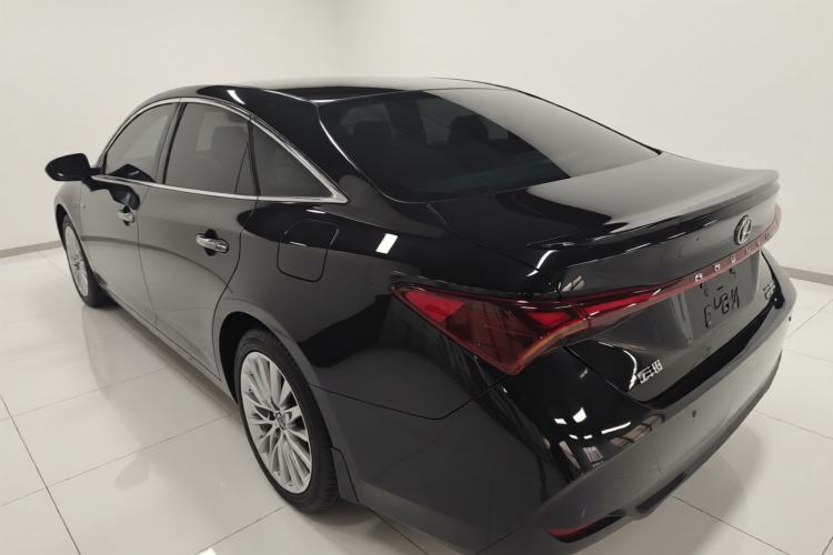 Used Toyota Avalon 2024 Dual-Engine 2.5L XLE Premium Edition
