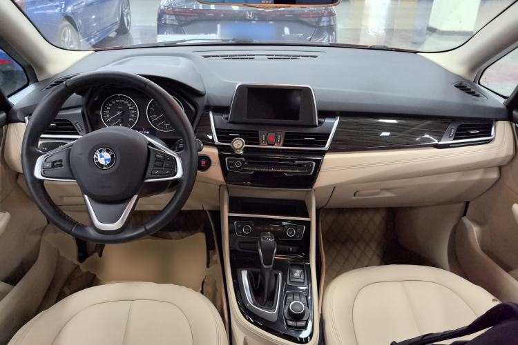 Used BMW 2 Series Active Tourer 2016 218i Sports Design Package Center Console