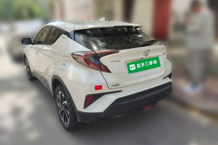 Used Toyota IZOA 2020 2.0L Yichi Version
