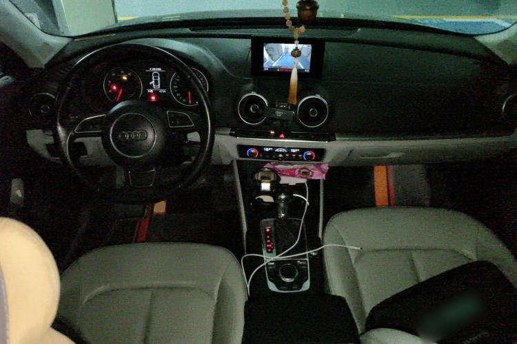 Used Audi A3 2014 Sportback 35 TFSI Automatic Comfort Model Center Console