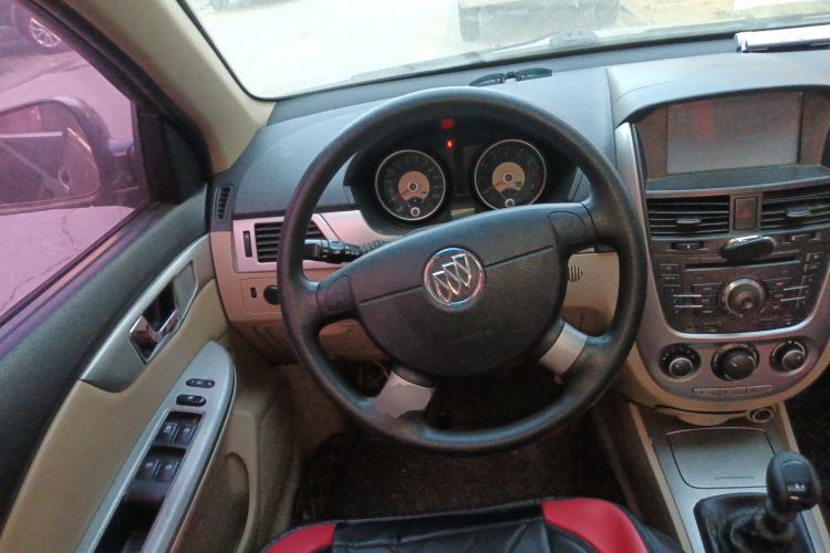 Used Buick Excelle 2013 1.5L Manual Classic Model
