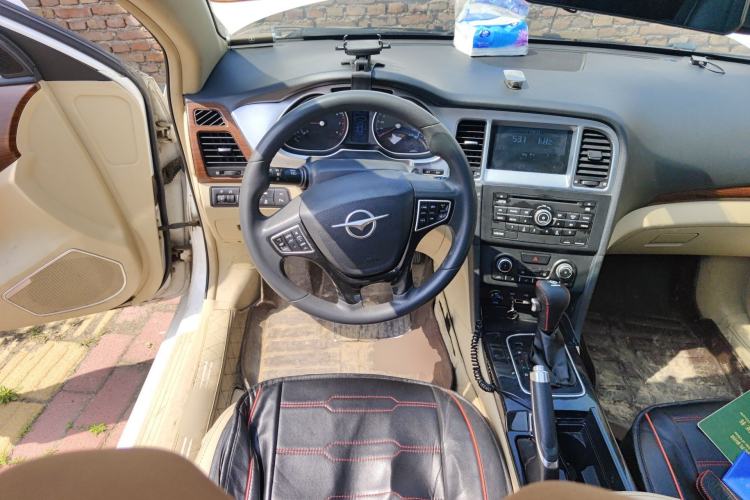 Used Haima M8 2017 1.8T Automatic Model Steering Wheel