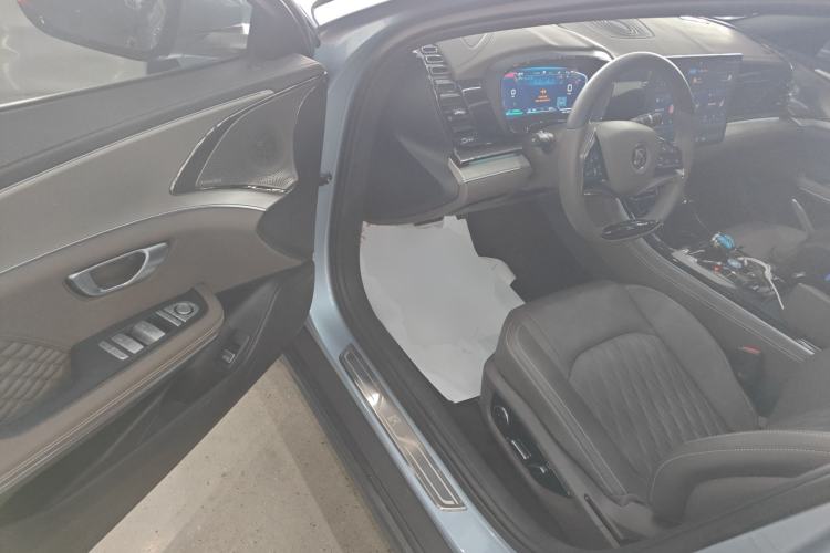 Used BYD Han 2023 EV Champion Edition 605KM Front-Drive Premium Model