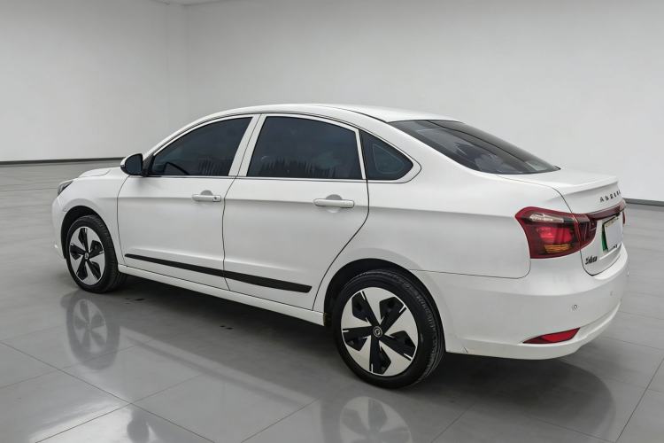 Used Dongfeng Aeolus E70 2023 500 Smart Edition Lithium Iron Phosphate 48.6 kWh 120 kW